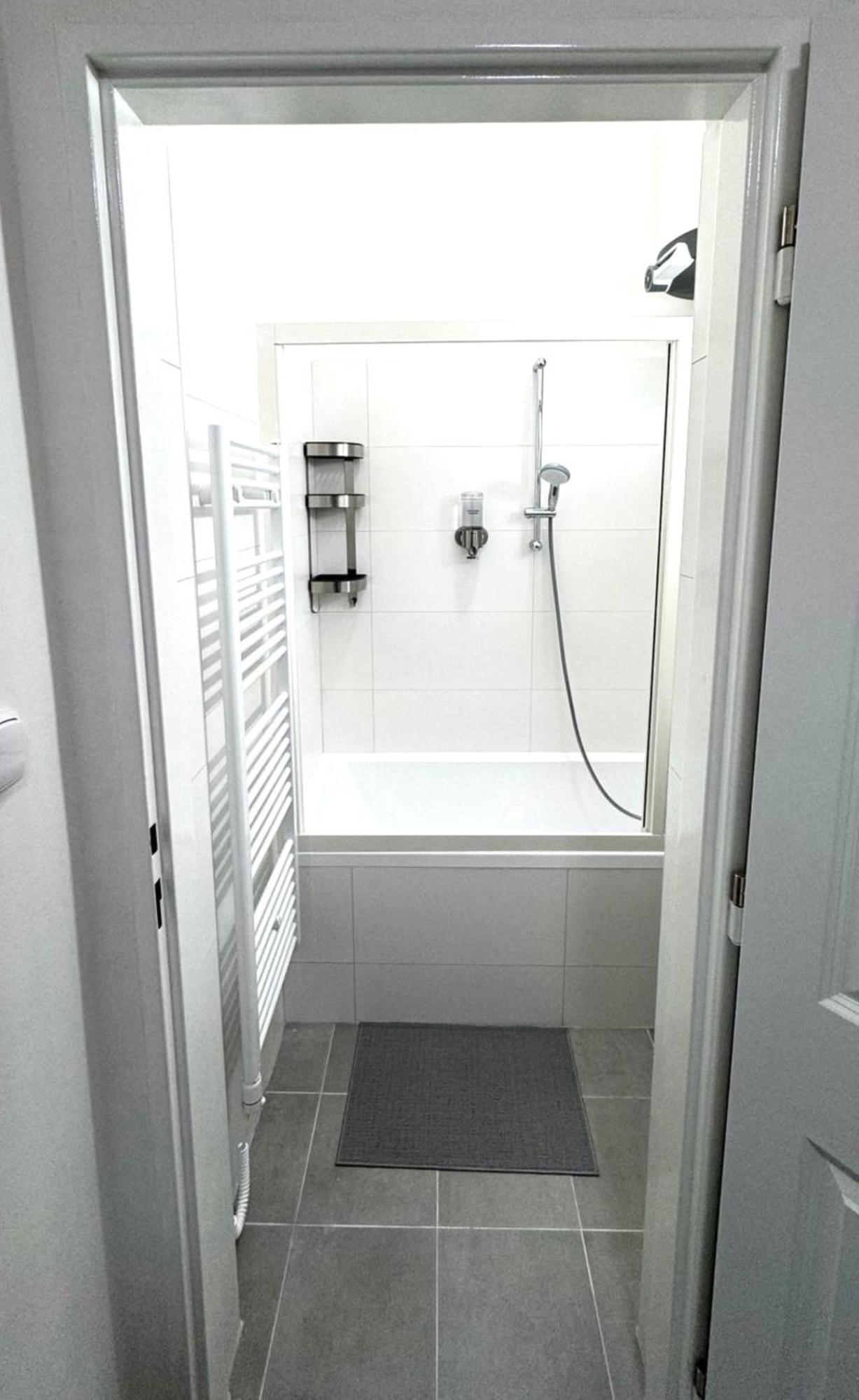 Side Street Apartments Prague Ngoại thất bức ảnh