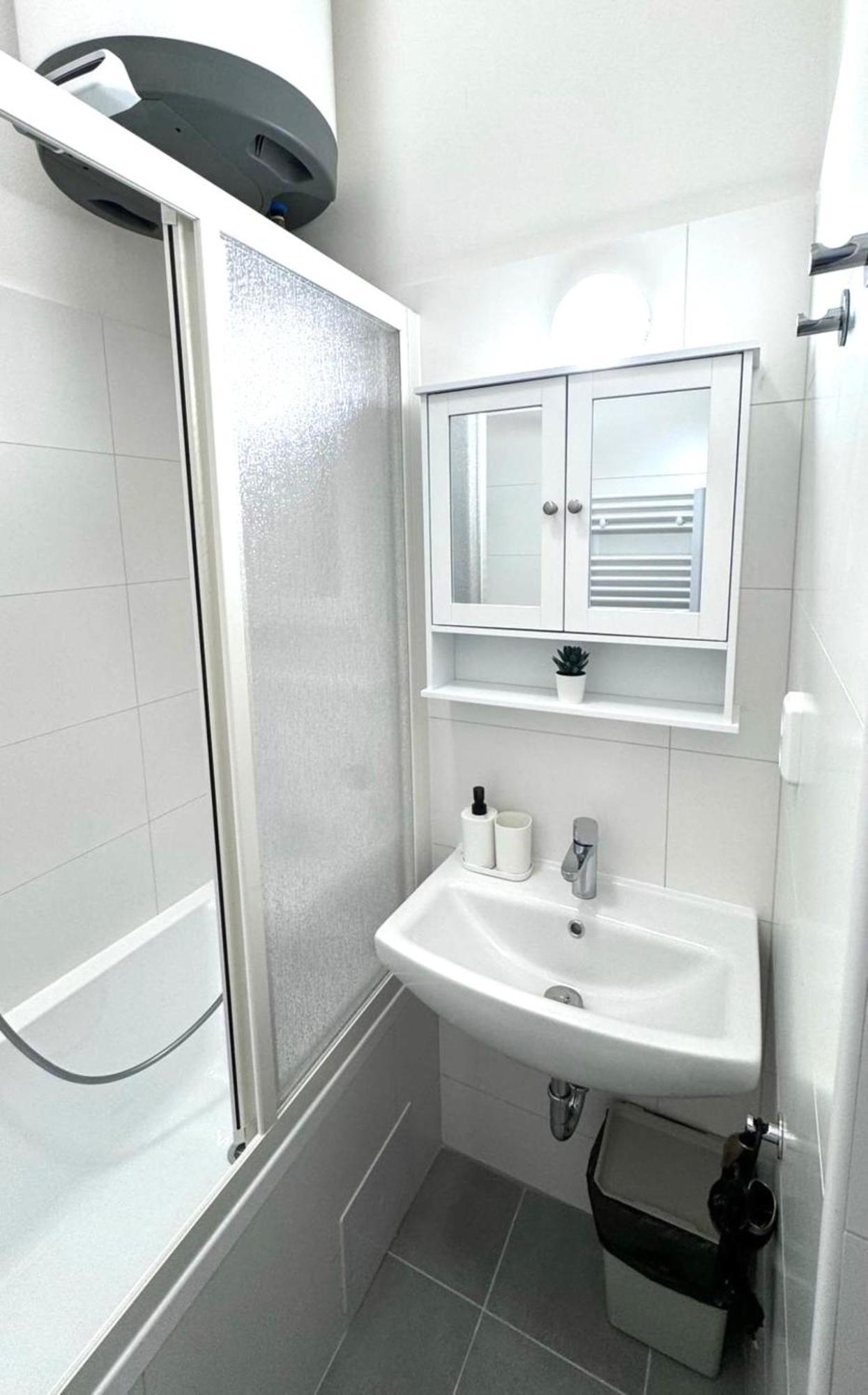 Side Street Apartments Prague Ngoại thất bức ảnh