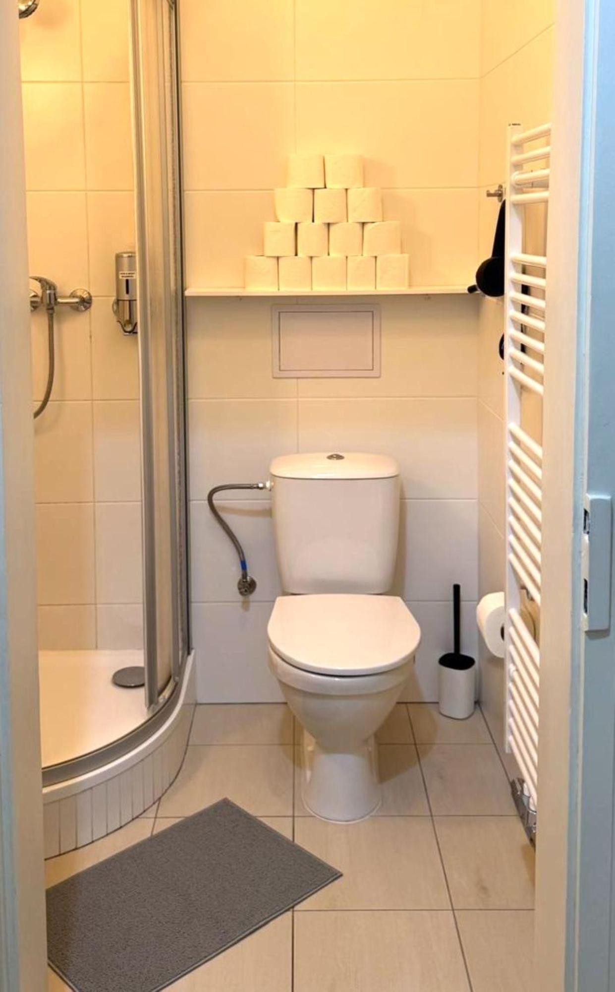 Side Street Apartments Prague Ngoại thất bức ảnh