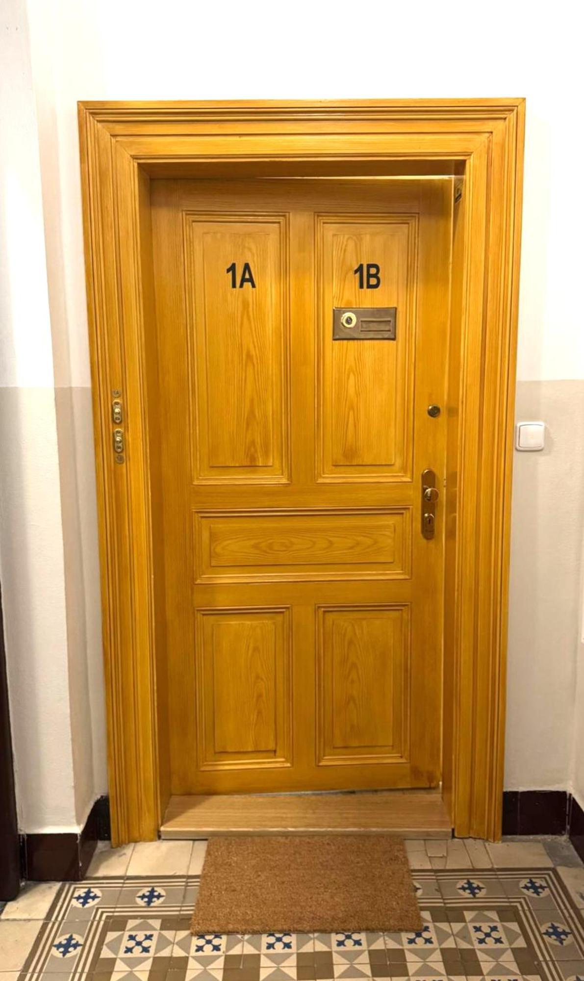 Side Street Apartments Prague Ngoại thất bức ảnh