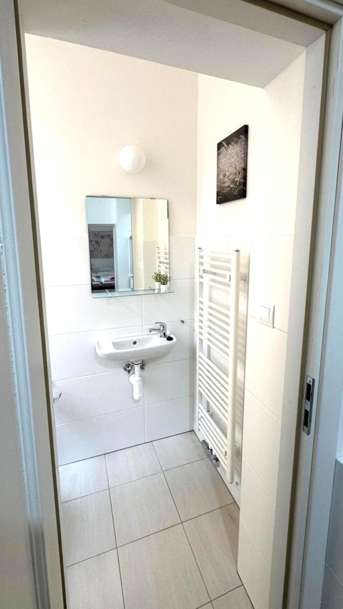 Side Street Apartments Prague Ngoại thất bức ảnh