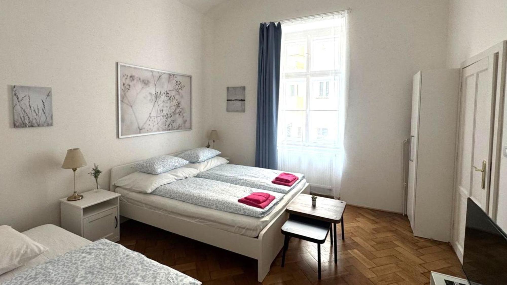 Side Street Apartments Prague Phòng bức ảnh