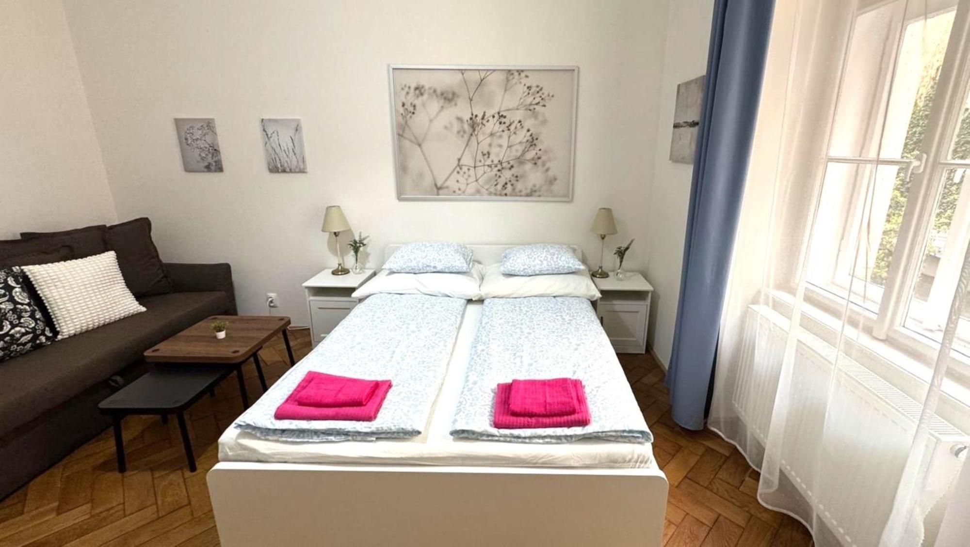 Side Street Apartments Prague Ngoại thất bức ảnh